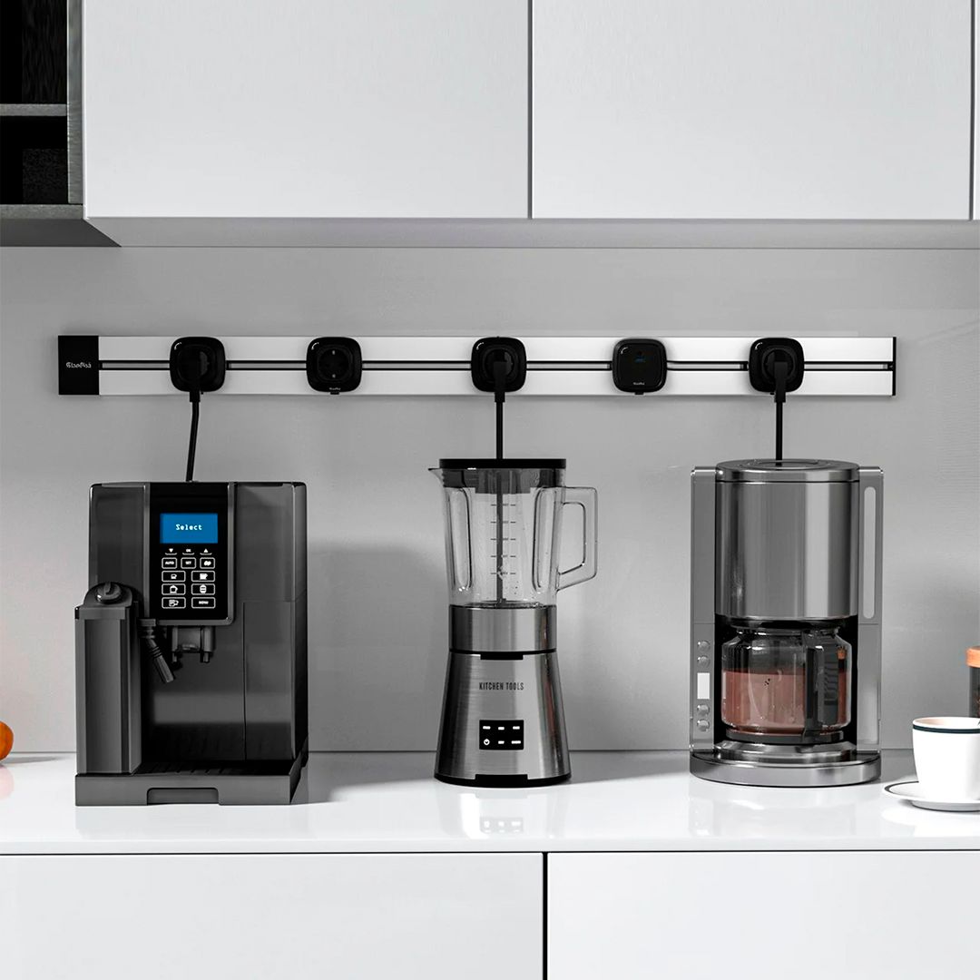 Трековая панель Shelbi SPT-2S-1U1C-1M-S, 4 розетки 220В, 1 USB, 1 Type-C, 1000 мм, серебро / Сетевые фильтры №4