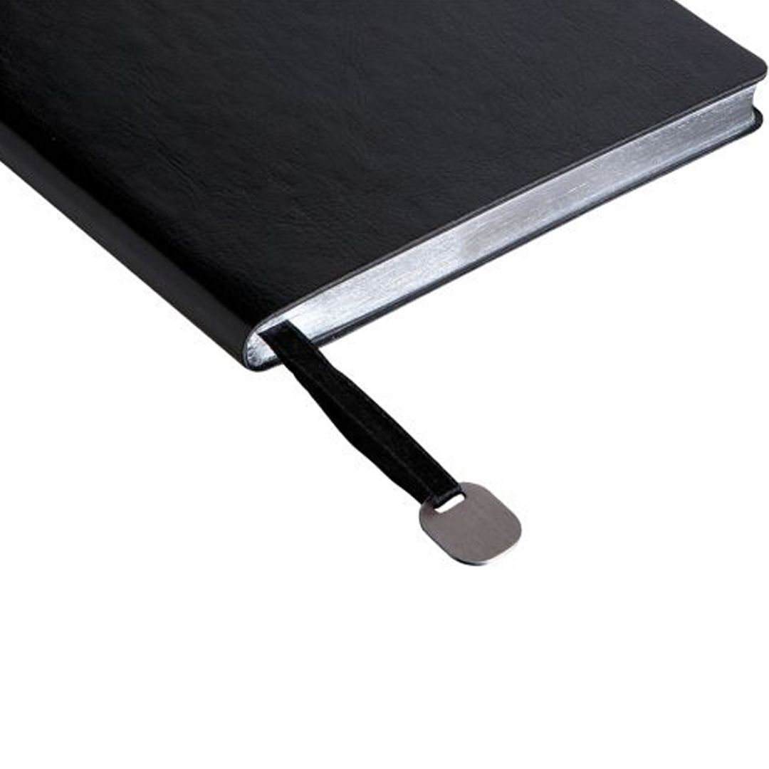 Записная книжка Flexy, А5, 128 л, в линейку, с металлическим шильдом на закладке, черная