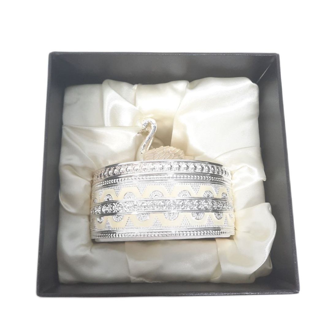 Шкатулка настольная Адеми Ай "Аққу", металл/серебряное покрытие/перламутр / Государственные символы №3