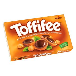 Шоколадты кәмпиттер Toffifee "Орман жаңғағымен", 125 гр / Шоколад