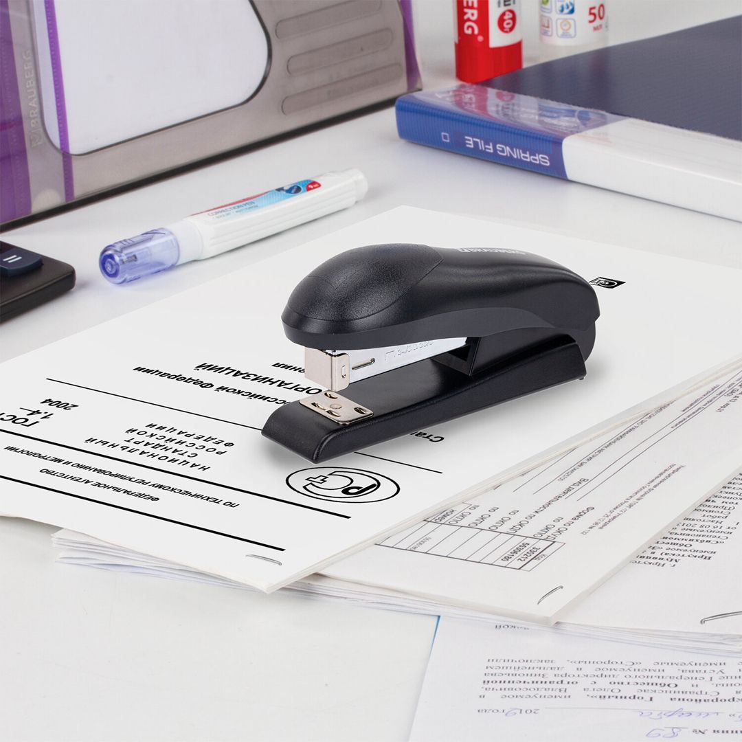 30 параққа дейін қапсырмалағыш степлер, Brauberg "Universal", №24/6, 26/6, пластик, қара / Степлерлер №3